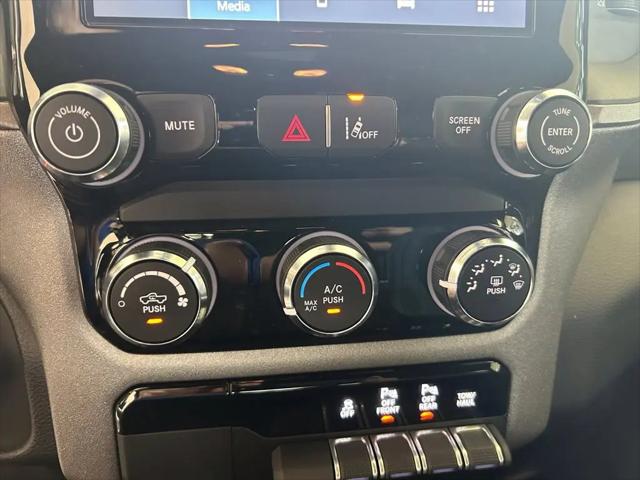 2025 Ram 1500 Tradesman Quad Cab 4x4 64 Box