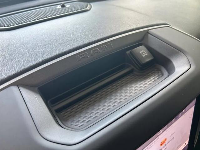 2025 Ram 1500 Tradesman Quad Cab 4x4 64 Box