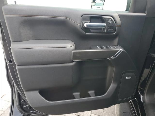 2022 GMC Sierra 1500 Limited 4WD Crew Cab Short Box AT4
