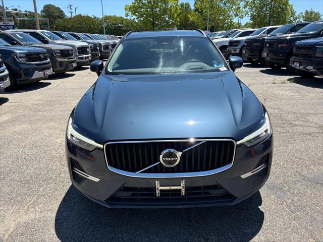 2022 Volvo XC60 B5 Momentum