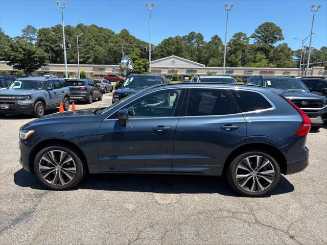2022 Volvo XC60 B5 Momentum
