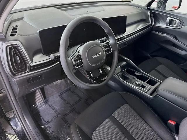 2025 Kia Sorento LX