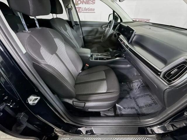 2025 Kia Sorento LX