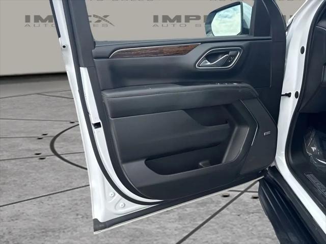 2023 Chevrolet Suburban 2WD Premier
