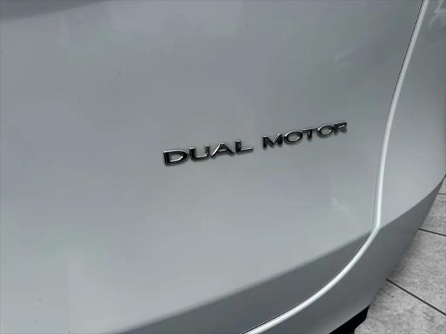 2024 Tesla Model Y Long Range Dual Motor All-Wheel Drive