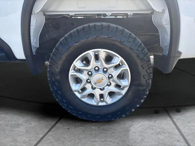2024 Chevrolet Silverado 2500HD 4WD Crew Cab Standard Bed LT