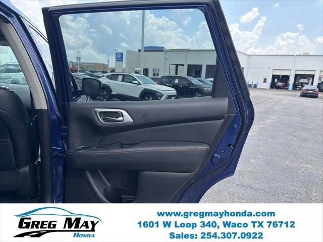 2019 Nissan Pathfinder SL