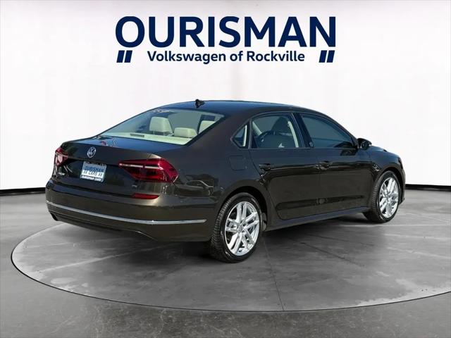 2019 Volkswagen Passat 2.0T Wolfsburg Edition