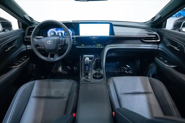 2026 Toyota Crown Platinum
