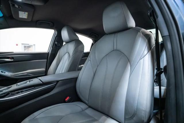 2021 Toyota Avalon XLE Hybrid