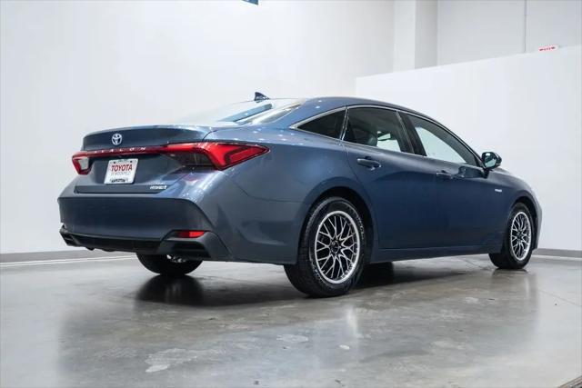 2021 Toyota Avalon XLE Hybrid