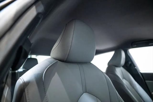 2021 Toyota Avalon XLE Hybrid