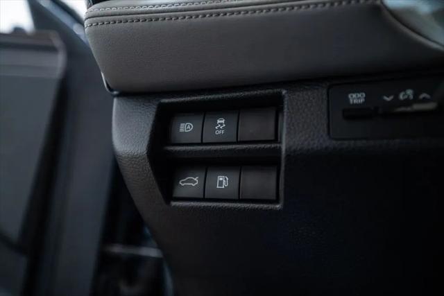 2021 Toyota Avalon XLE Hybrid