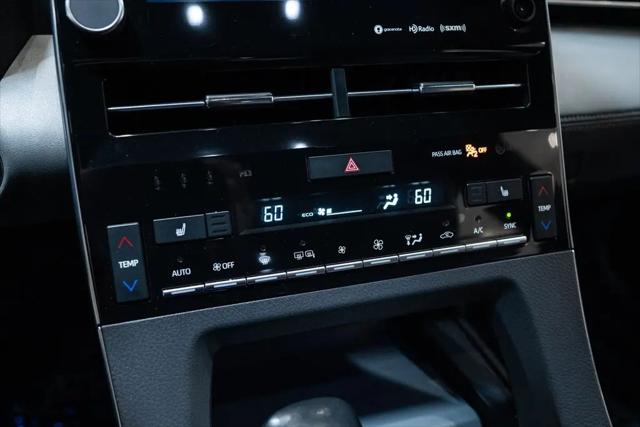 2021 Toyota Avalon XLE Hybrid