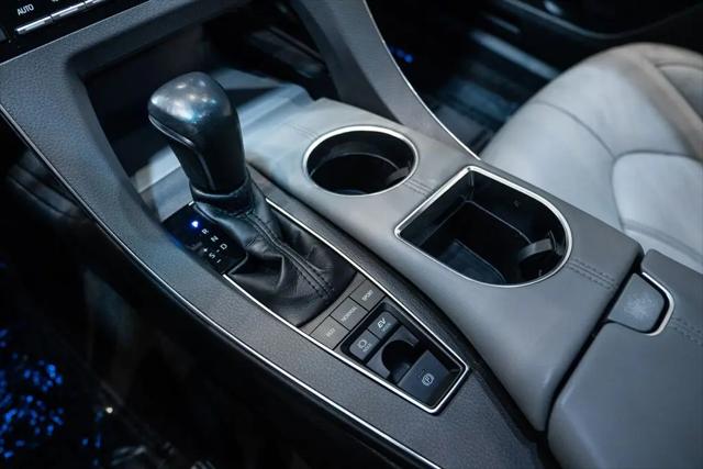 2021 Toyota Avalon XLE Hybrid