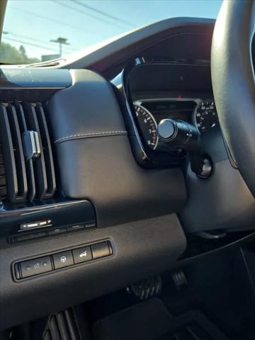 2025 Nissan Pathfinder SV 4WD