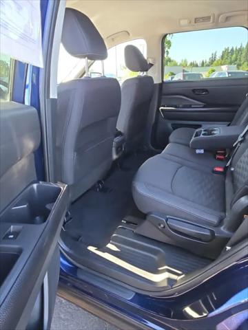 2025 Nissan Pathfinder SV 4WD
