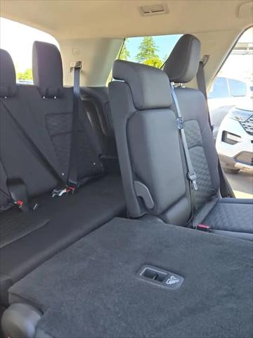 2025 Nissan Pathfinder SV 4WD