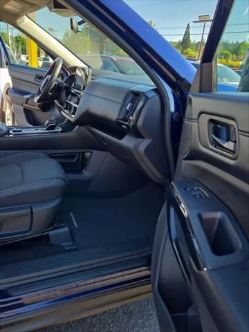 2025 Nissan Pathfinder SV 4WD
