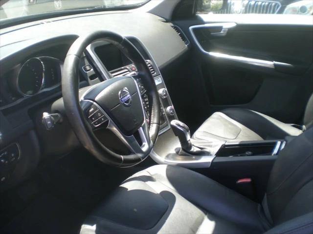 2016 Volvo XC60 T5 Premier