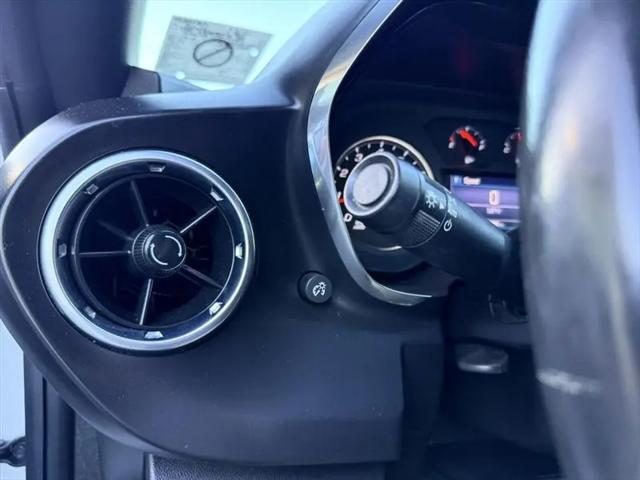 2020 Chevrolet Camaro RWD Coupe 1LT