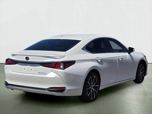 2025 Lexus ES 300h ES 300h