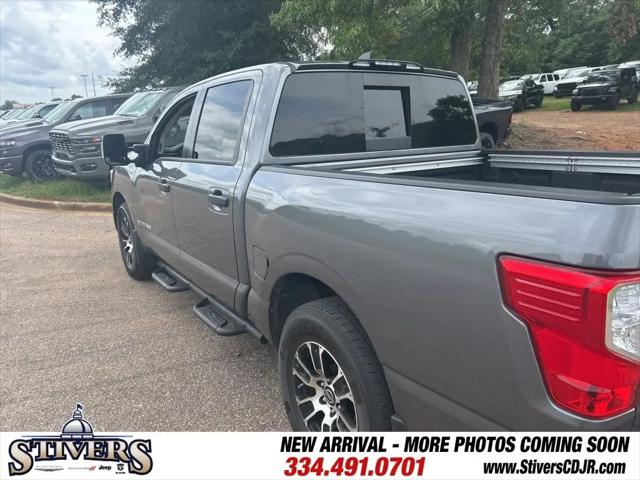 2023 Nissan Titan Crew Cab SV 4x2