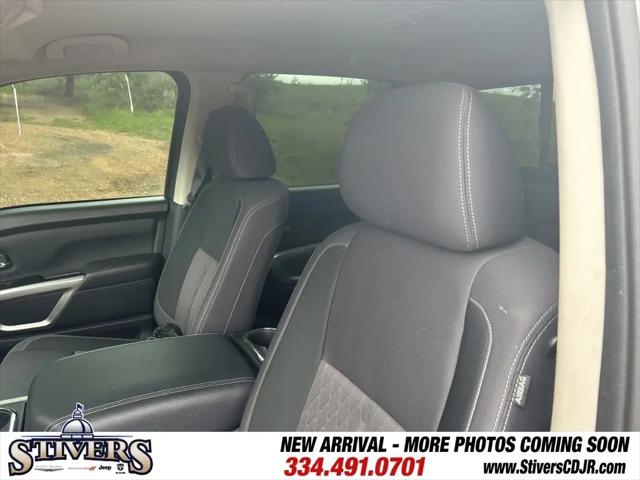 2023 Nissan Titan Crew Cab SV 4x2