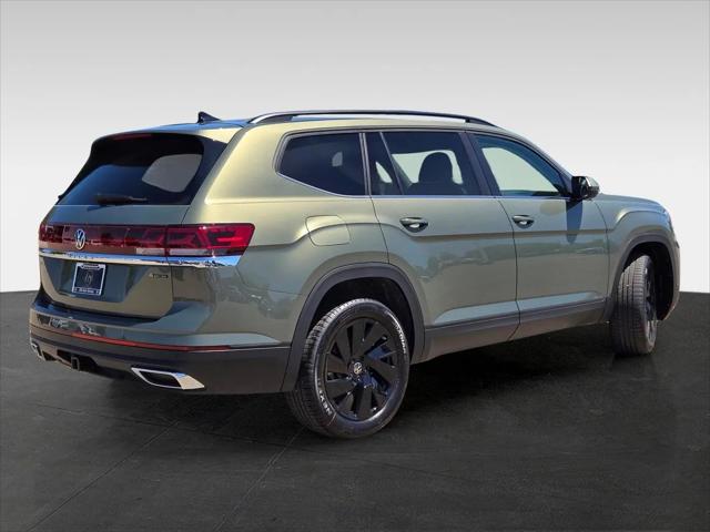 2026 Volkswagen Atlas SE with Technology