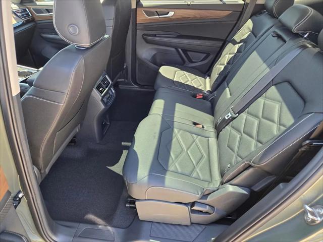 2026 Volkswagen Atlas SE with Technology