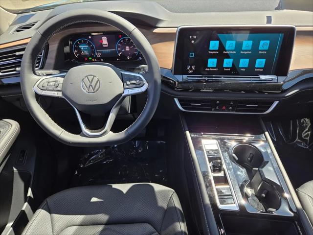 2026 Volkswagen Atlas SE with Technology