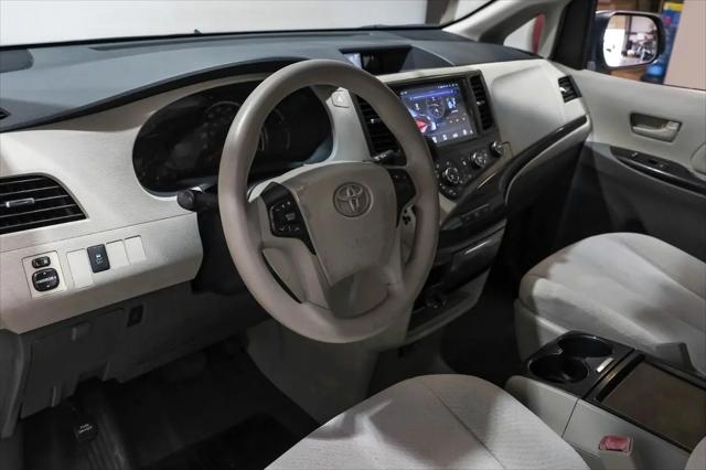 2011 Toyota Sienna LE V6