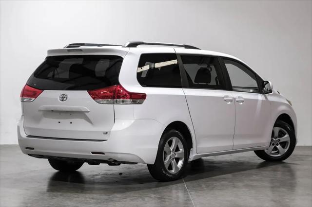 2011 Toyota Sienna LE V6