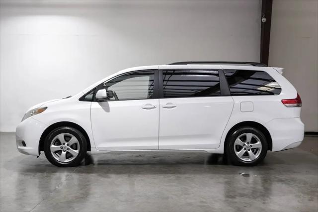 2011 Toyota Sienna LE V6