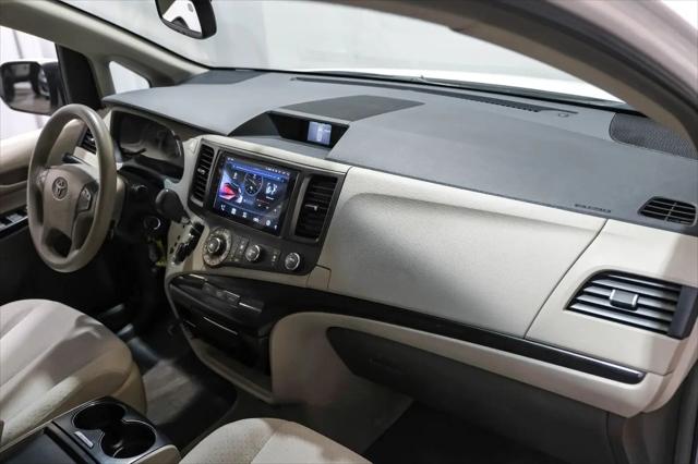 2011 Toyota Sienna LE V6