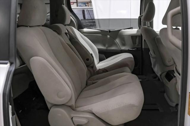 2011 Toyota Sienna LE V6