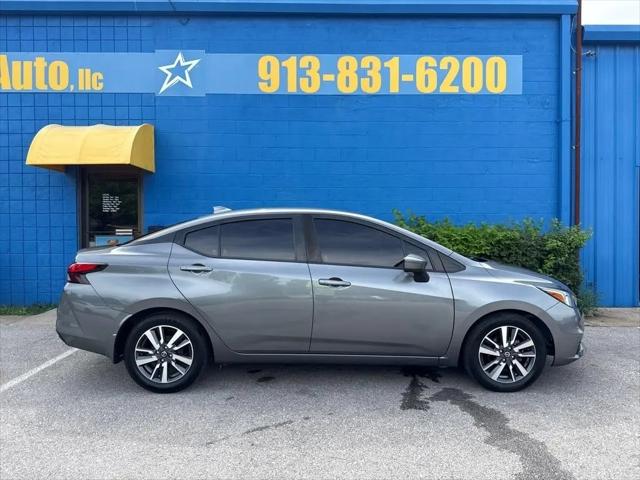 2020 Nissan Versa SV Xtronic CVT