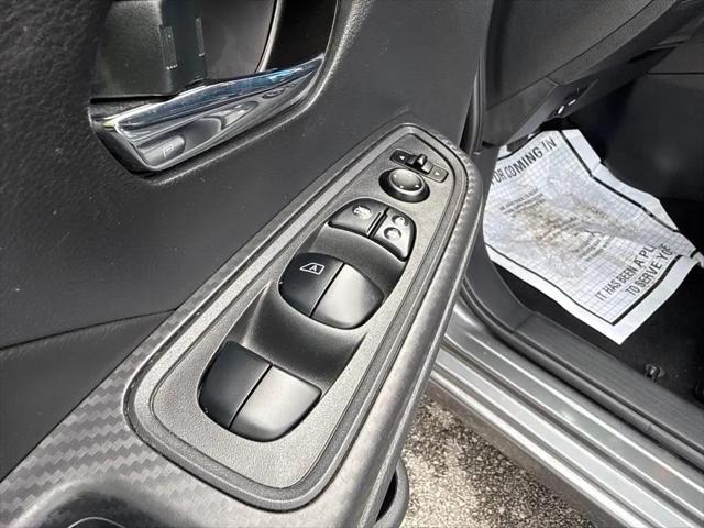 2020 Nissan Versa SV Xtronic CVT