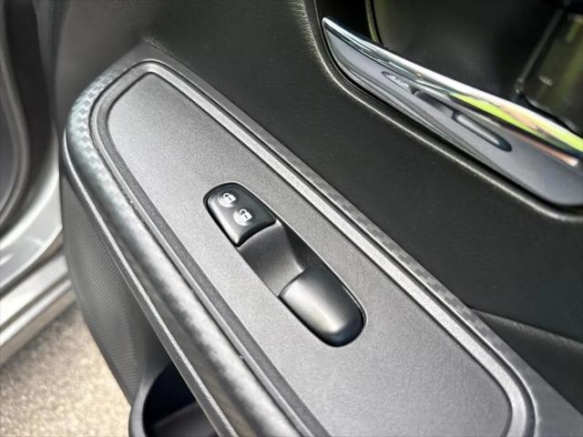 2020 Nissan Versa SV Xtronic CVT
