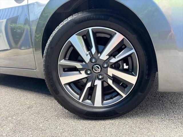 2020 Nissan Versa SV Xtronic CVT