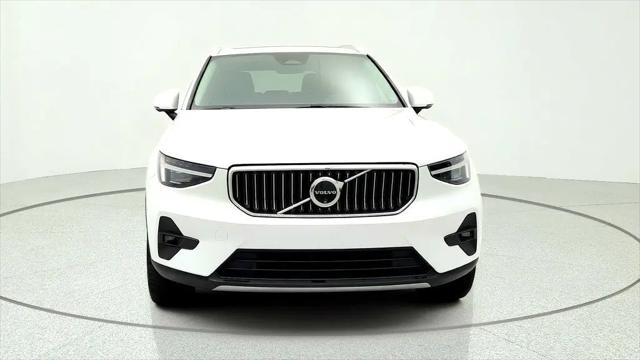 2024 Volvo XC40 B5 Plus Bright Theme