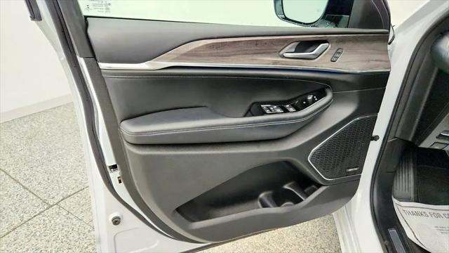 2023 Jeep Grand Cherokee Overland 4x4