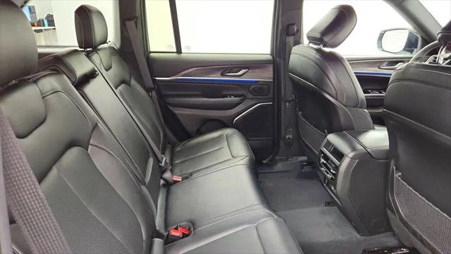 2023 Jeep Grand Cherokee Overland 4x4