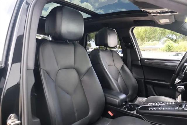 2015 Porsche Macan Turbo
