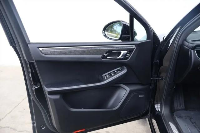 2015 Porsche Macan Turbo