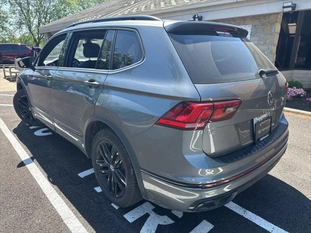 2022 Volkswagen Tiguan 2.0T SE R-Line Black