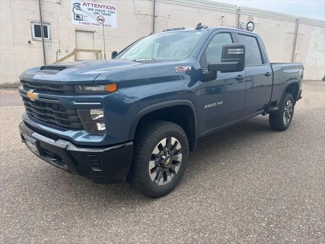 2025 Chevrolet Silverado 2500HD 4WD Crew Cab Standard Bed Custom
