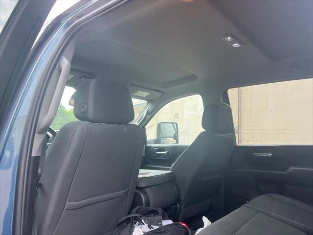 2025 Chevrolet Silverado 2500HD 4WD Crew Cab Standard Bed Custom