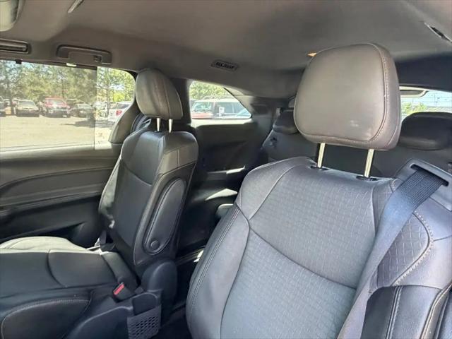 2024 Toyota Sienna Woodland Edition