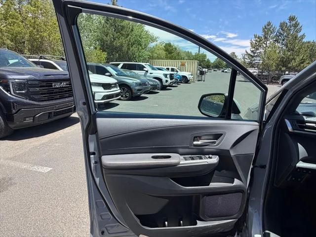 2024 Toyota Sienna Woodland Edition